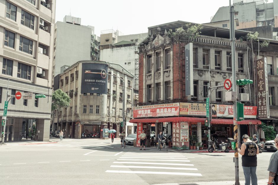 毕业后工签与移民路径对比图